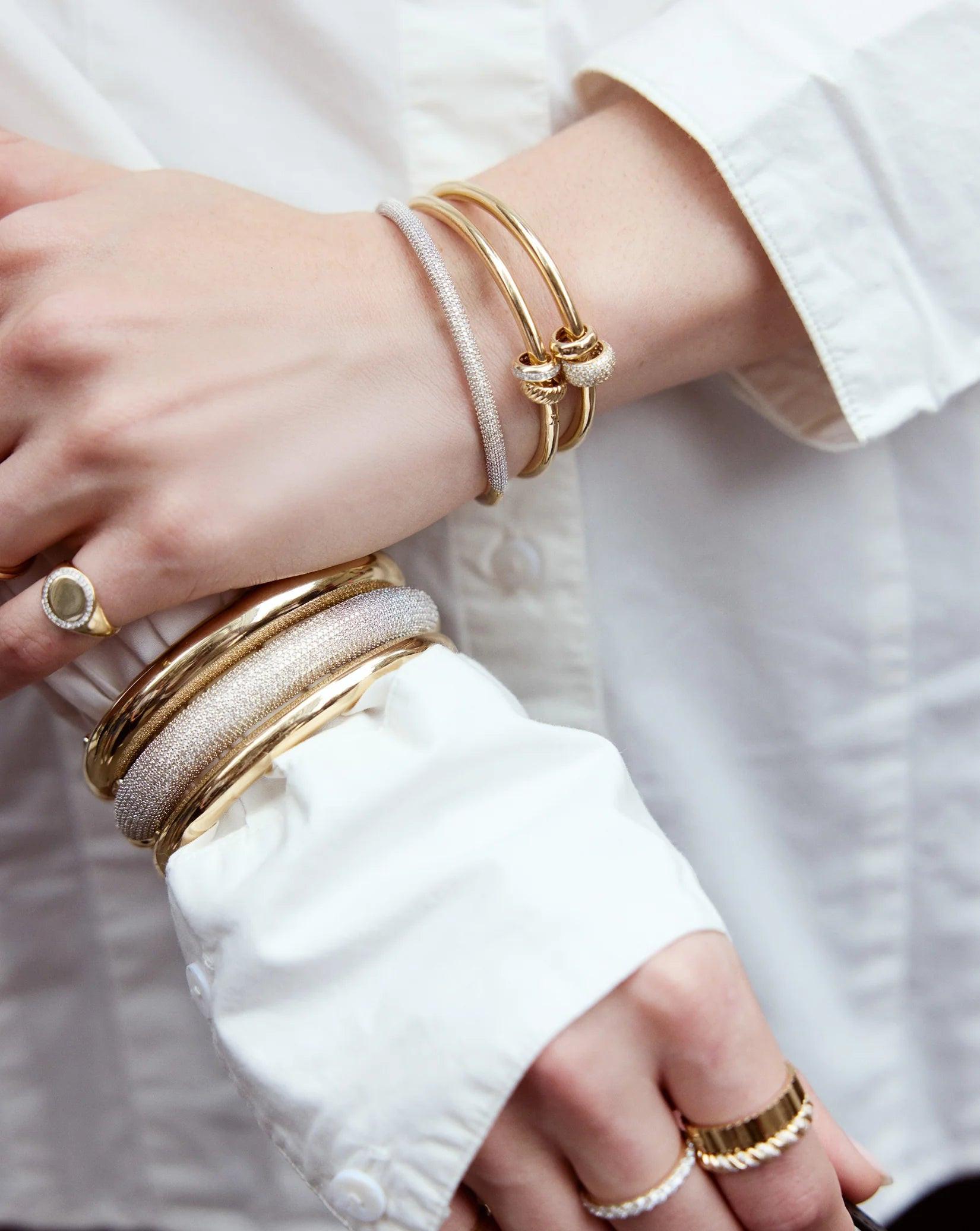 Elegant Stackable Gold Cloud Bangle - Elevate Your Style.