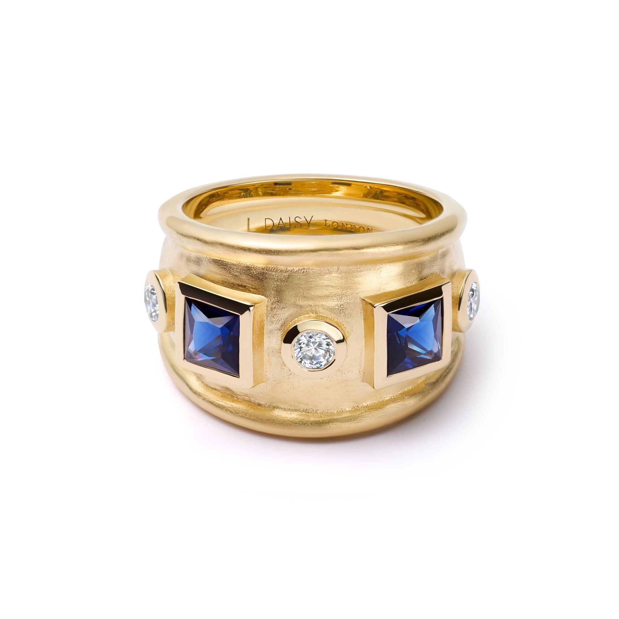 Stunning Chunky Stone Textured Ring in 18Ct Gold Plate.