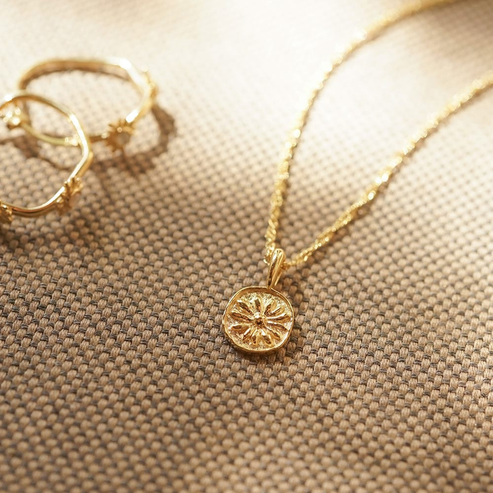Daisy Flower Necklace 18Ct Gold Plate