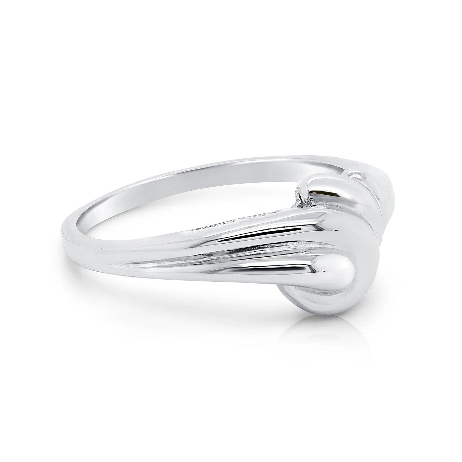 Ocean-Inspired Sterling Silver Wave Ring – A Sparkling Luxury Gift for Her Birthdays and Everyday Elegance.