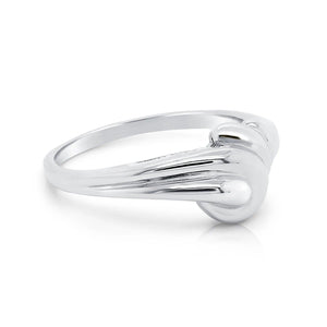 Ocean-Inspired Sterling Silver Wave Ring – A Sparkling Luxury Gift for Her Birthdays and Everyday Elegance.
