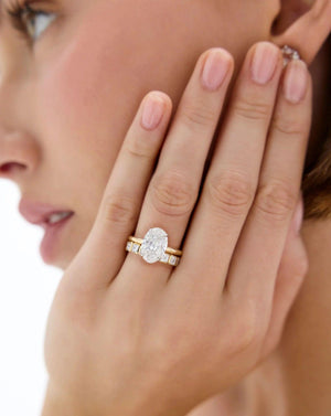 Stunning 4.01 Carat Oval Lab Diamond Cloud Solitaire Ring.