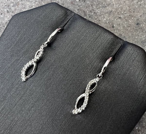Vintage 10K White Gold Diamond Drop Dangle Earrings