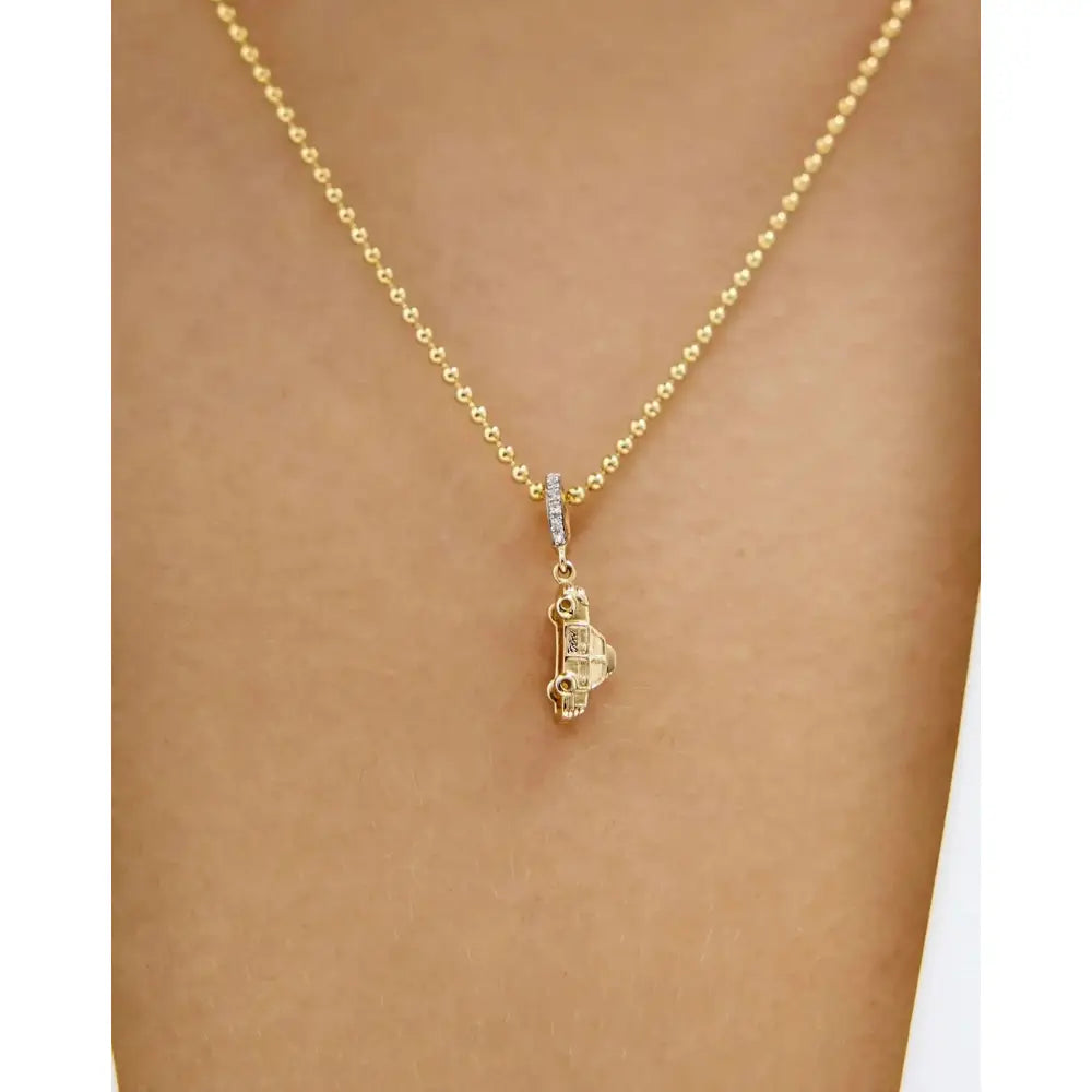 Charming NY Taxi Pendant - A Touch of City Spirit!.