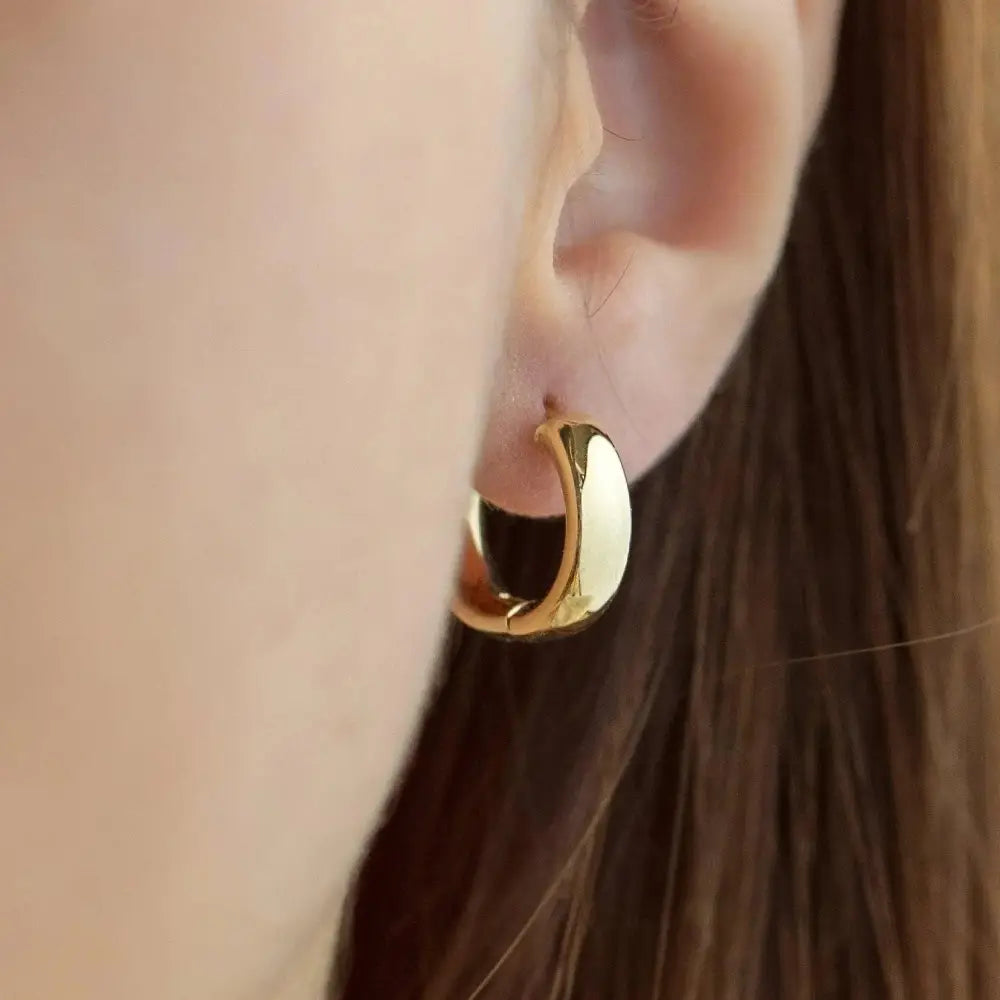 Chunky 14K Solid Gold Hoop Earrings - Timeless Classic Elegance.