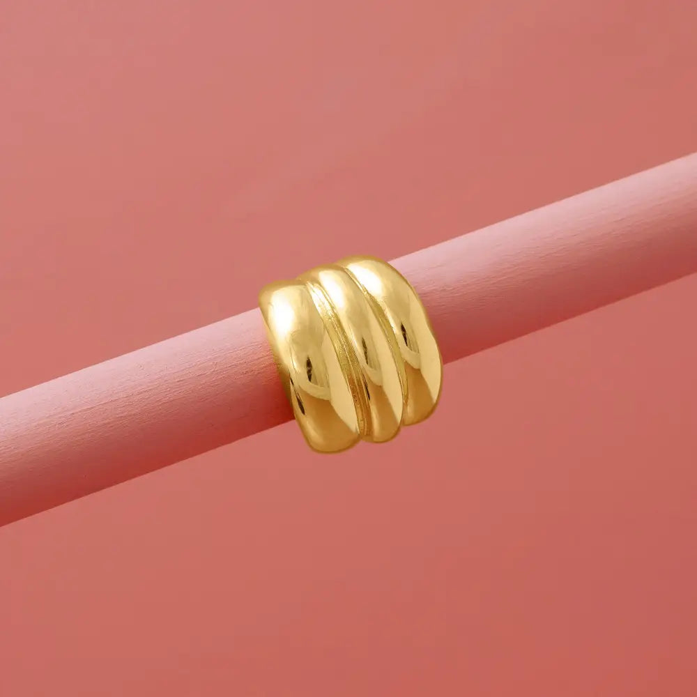 CHUNKY GOLD RIPPLE RING