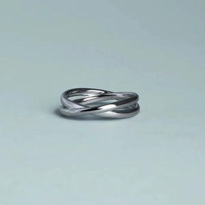 Crossover Illusion Band Ring in Silver
