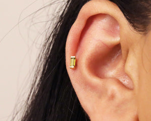 18G/16G Peridot Dainty Labret Cartilage Studs • Tragus Stud • Conch Earring • Helix • Cartilage Piercing • Minimalist • FLAT BACK