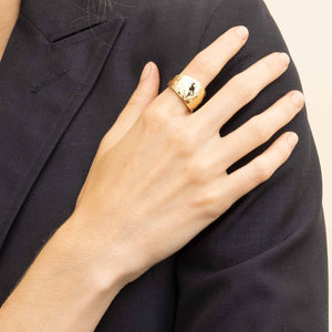 Celestial Elegance: Starry Night Dome Ring.