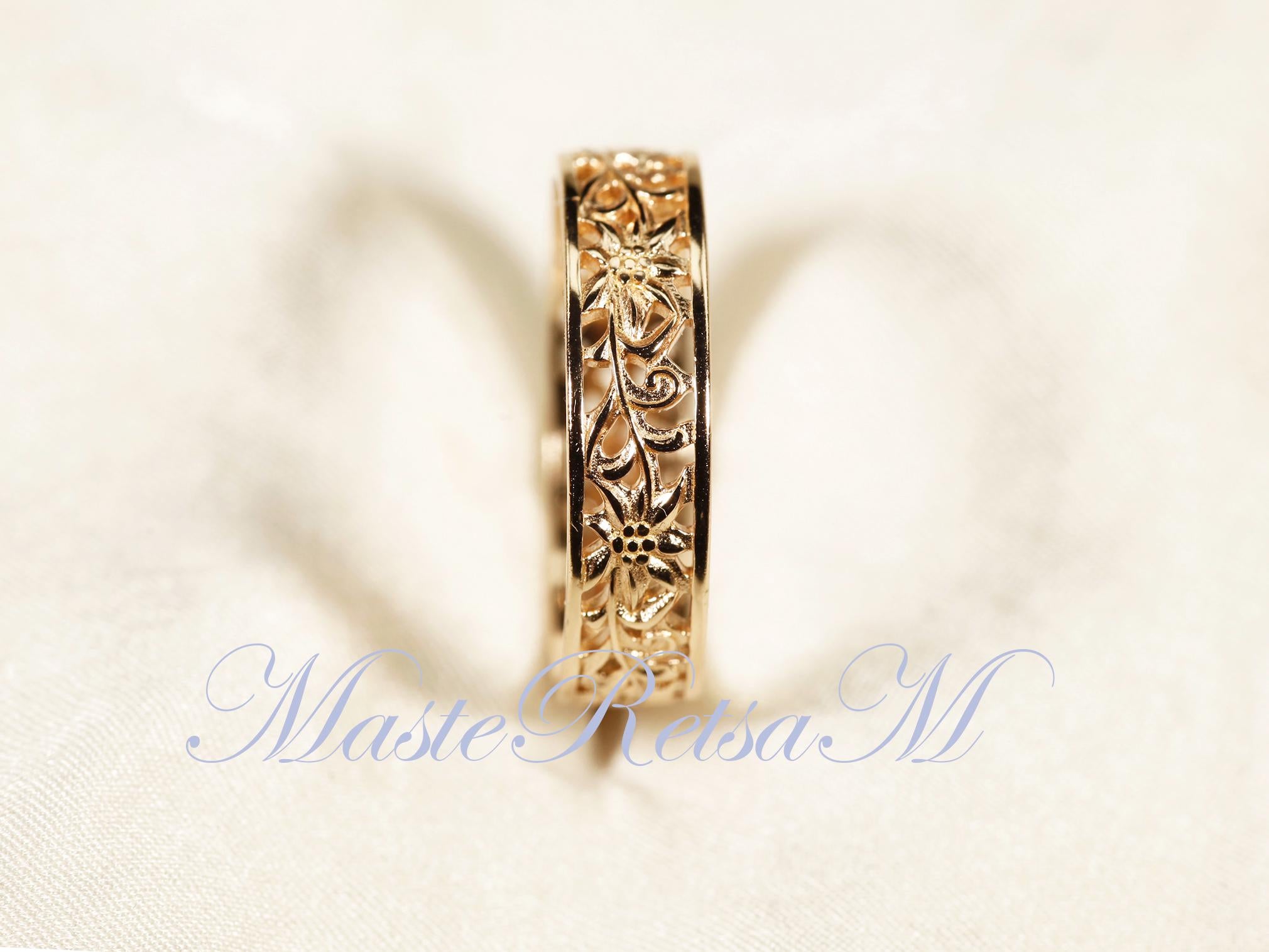 ZP160- Handmade Sterling Silver Openwork Pattern Floral Ring: 18K Gold Vermeil Vintage Band