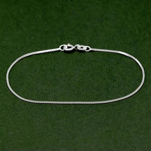 Dainty 0.9mm Sterling Silver Box Chain Bracelet for Women - Elegant and Versatile Jewelry Piece.