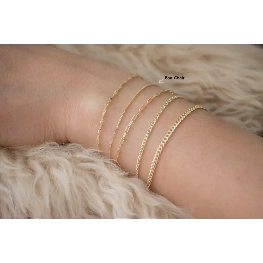 Dainty 10K Solid Gold Box Chain Bracelet - Perfect for Stacking & Everyday Wear.