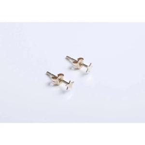 Dainty 14K Solid Gold Star Earrings - Celestial Minimalist Jewelry Elegance.