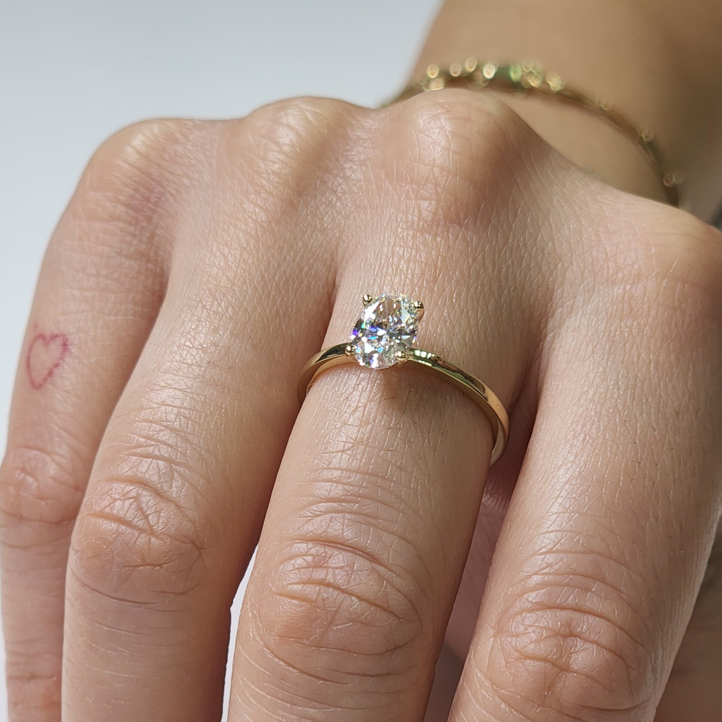 Oval Lab Grown Diamond Ring in 14K Gold – Classic Engagement Ring