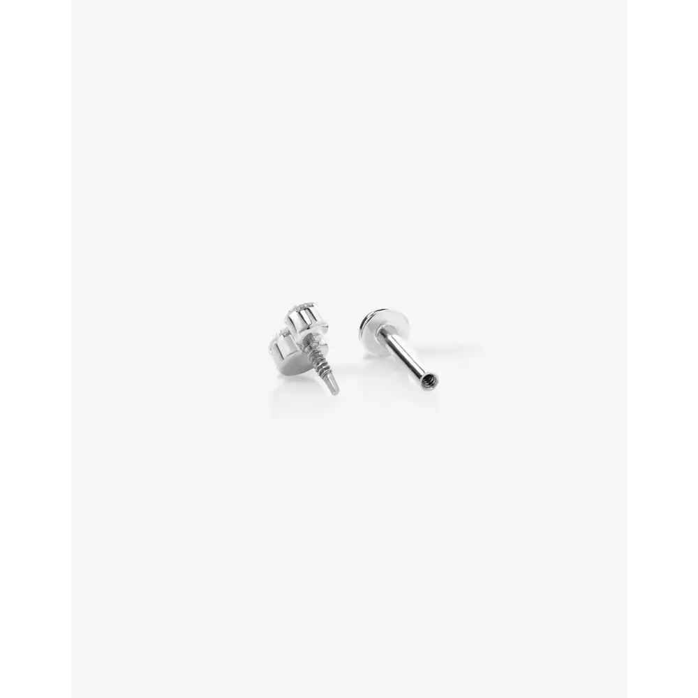 Duo Lab Diamond Flatback Studs - Sparkle with Elegance.