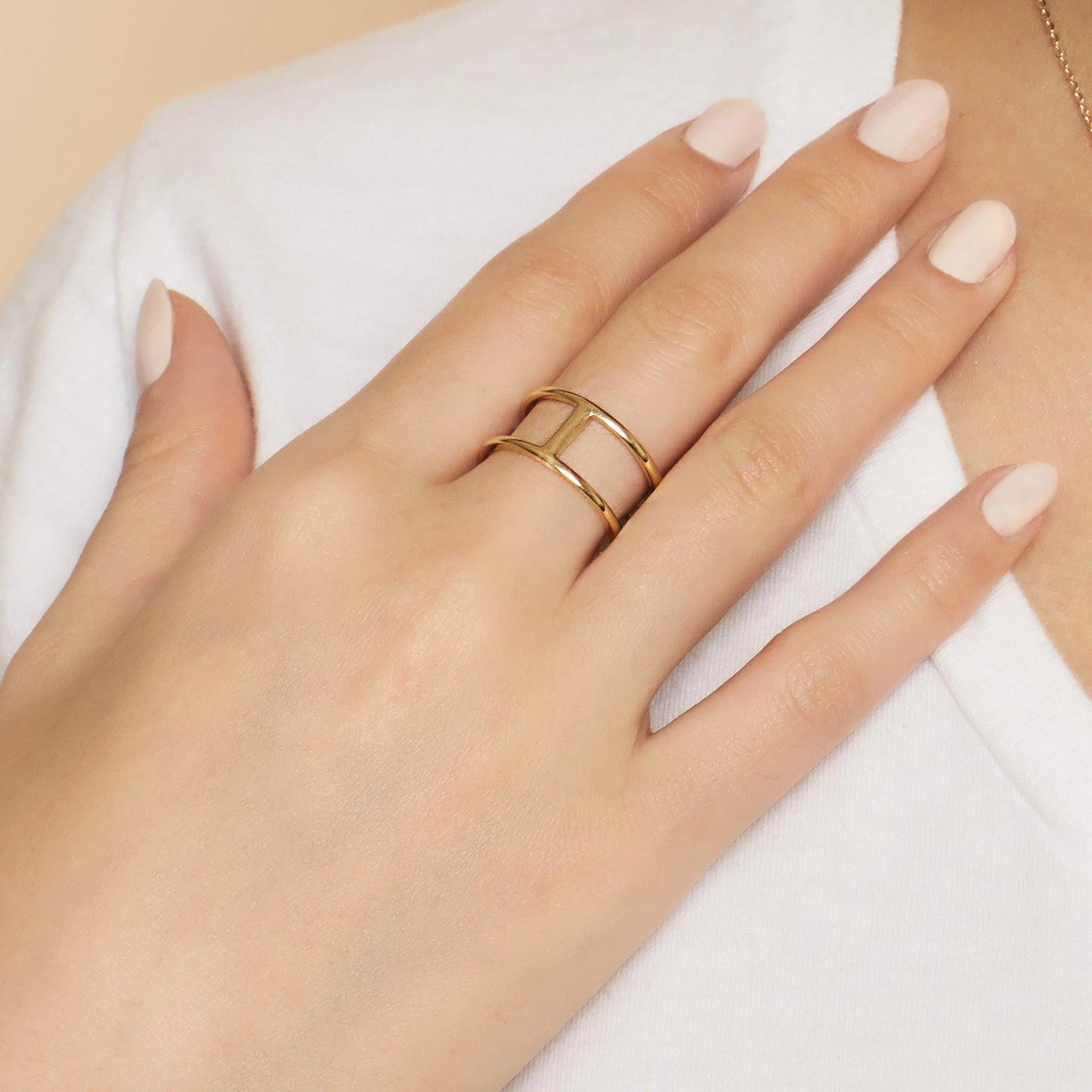 Elegantly Crafted Hudson Ring - Timeless Beauty Awaits.