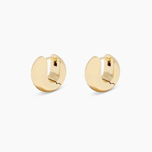 14K Solid Gold Chunky Huggie Earrings – Stylish Thick Hoops for Everyday Elegance & Special Occasions.