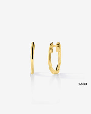 Elegant Classic Gold Huggie Earrings for Timeless Style.