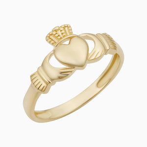 Timeless Claddagh Ring - Symbol of Love, Loyalty, and Friendship.