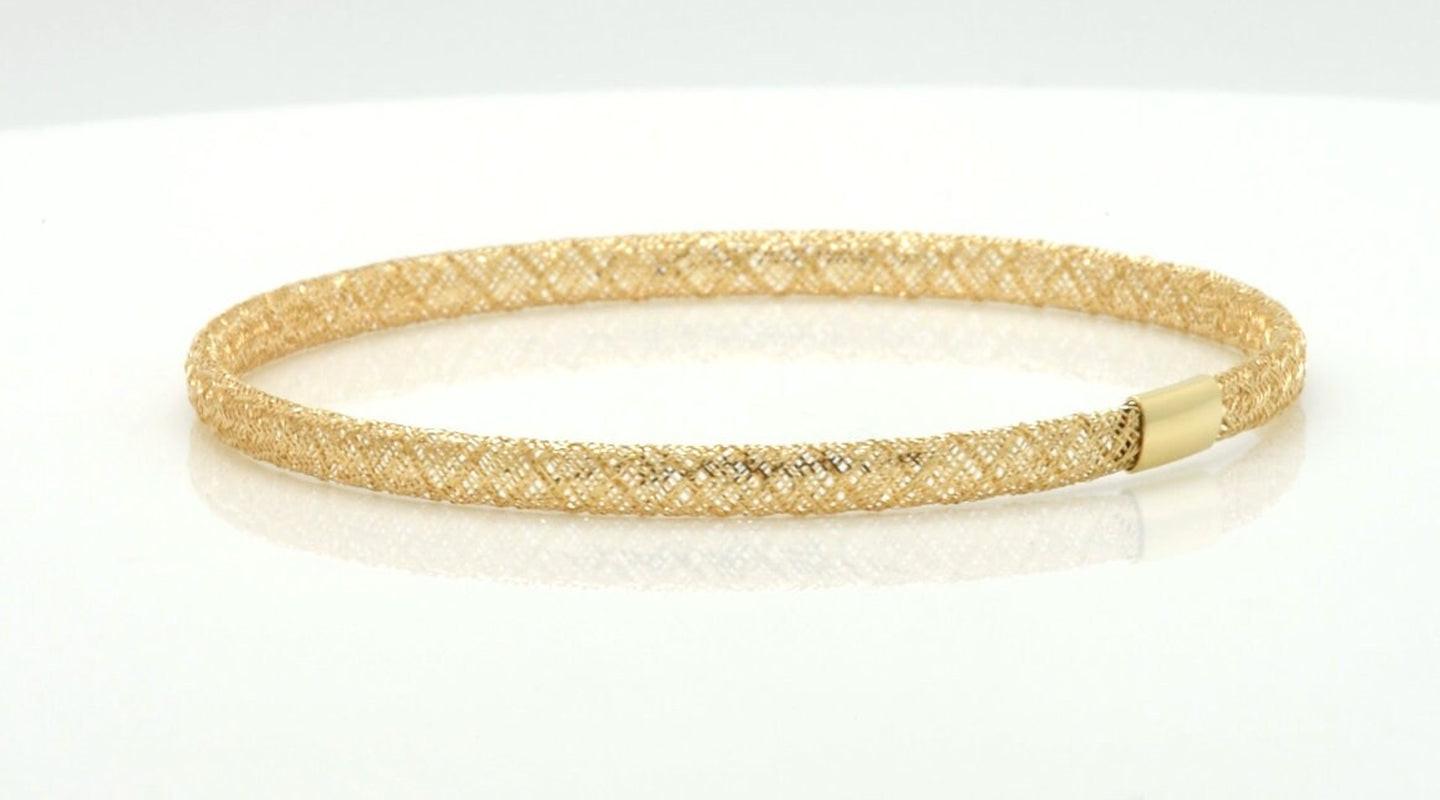 Elegant 14K Yellow Gold Mesh Bracelet - 7 Inch Flexible Slip-On Lightweight Design.
