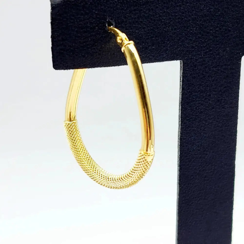 Elegant 10K Yellow Gold Textured Oval Hoop Earrings - Timeless Everyday Style.