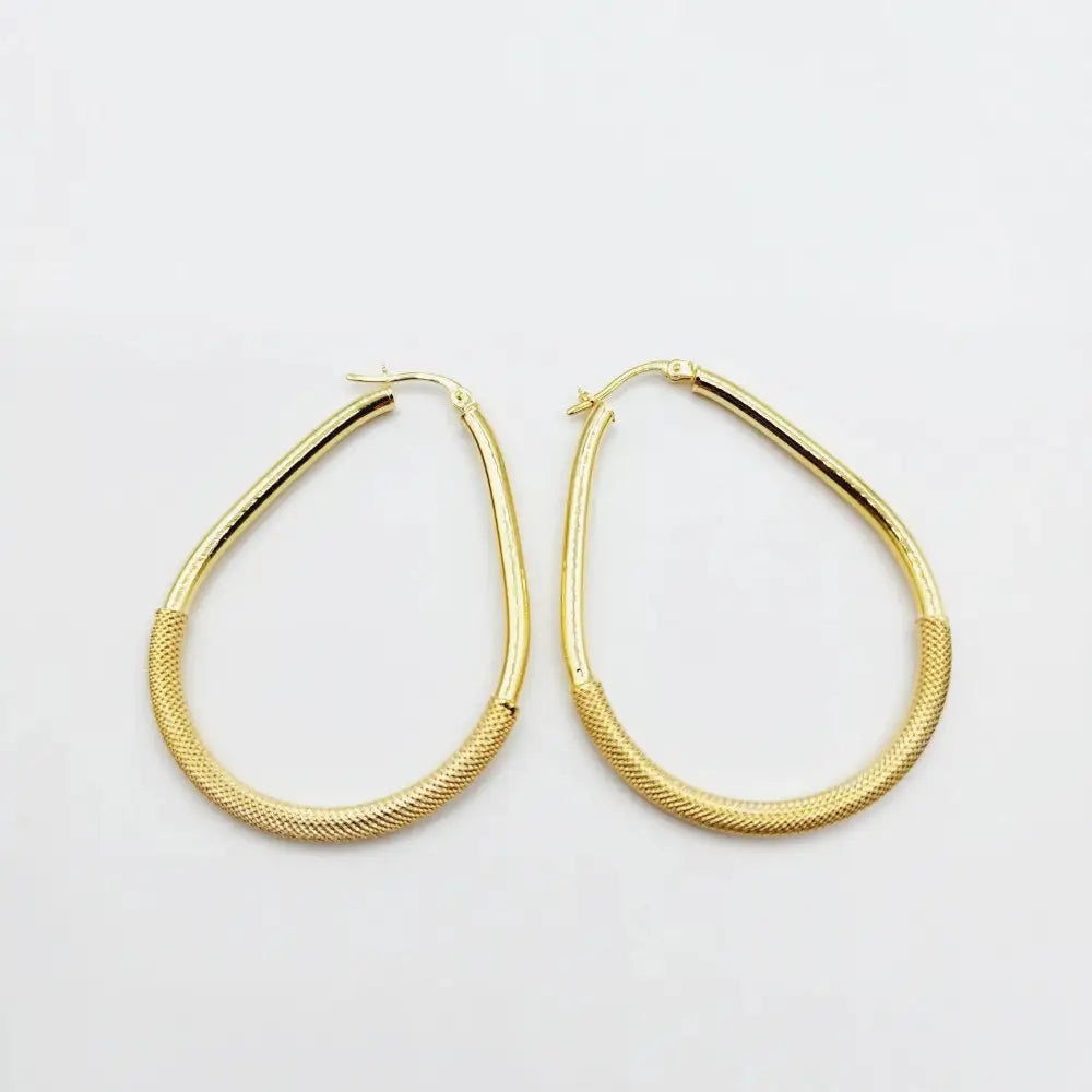 Elegant 10K Yellow Gold Textured Oval Hoop Earrings - Timeless Everyday Style.