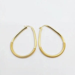 Elegant 10K Yellow Gold Textured Oval Hoop Earrings - Timeless Everyday Style.
