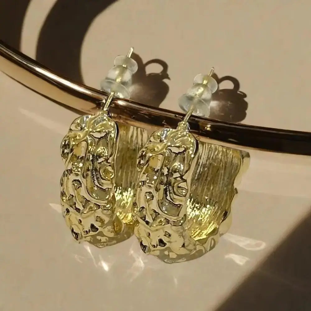 Elegant 14K Gold Twisted Hoop Earrings - Perfect Birthday & Bridesmaid Gift.
