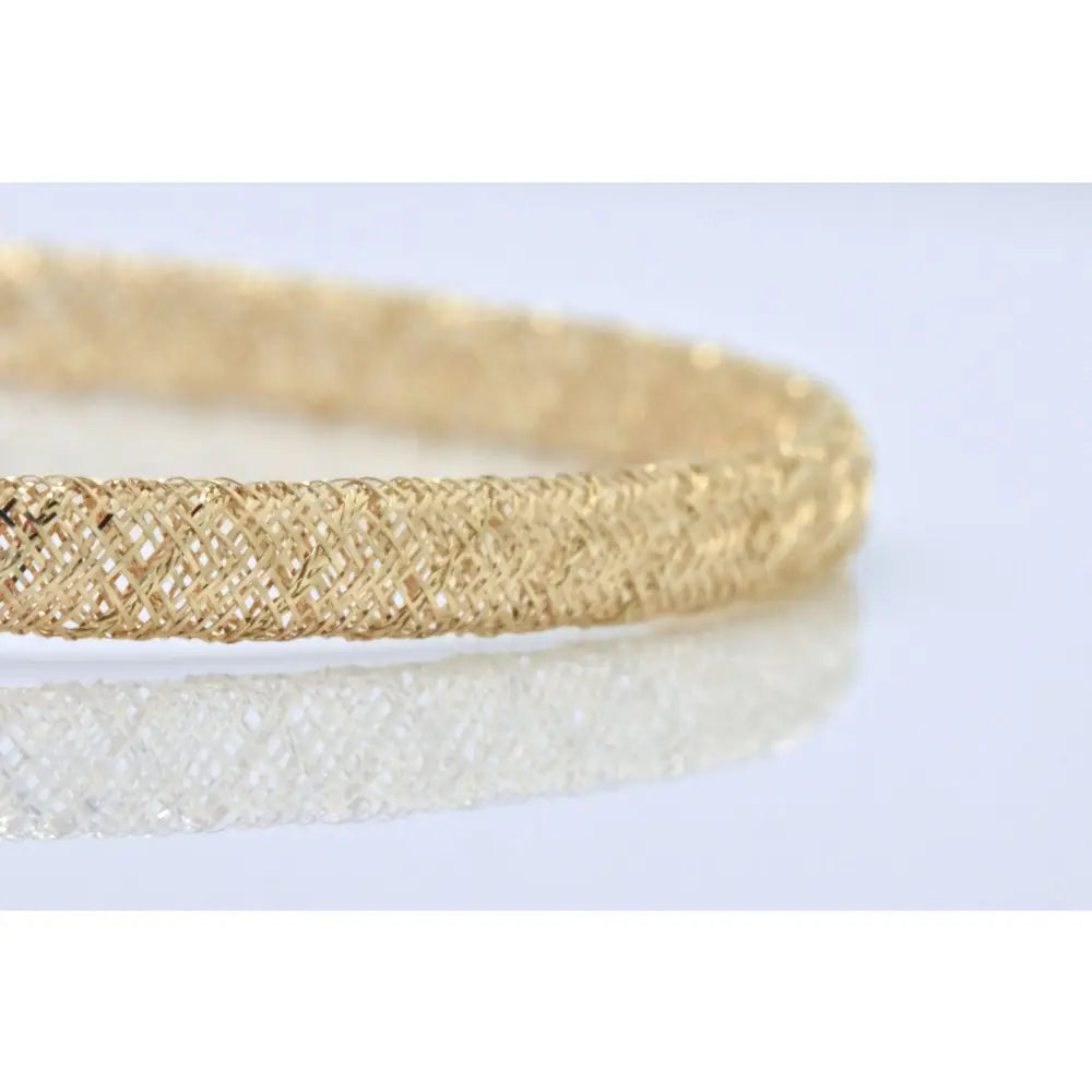 Elegant 14K Yellow Gold Mesh Bracelet - 7 Inch Flexible Slip-On Lightweight Design.