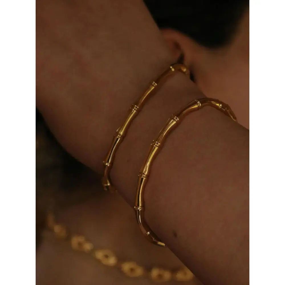 Elegant 18K Gold Bamboo Bangle - Chunky Minimalist Oval Bracelet, Perfect for Stacking!.