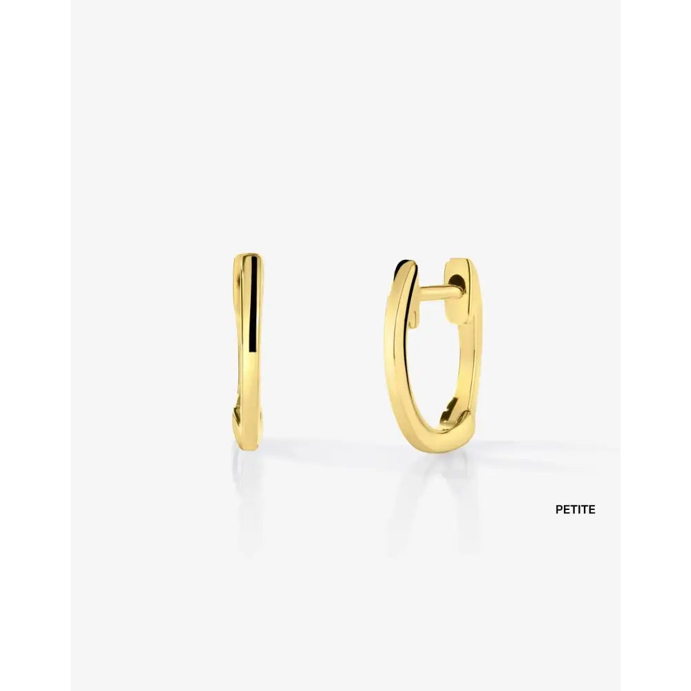 Elegant Classic Gold Huggie Earrings for Timeless Style.