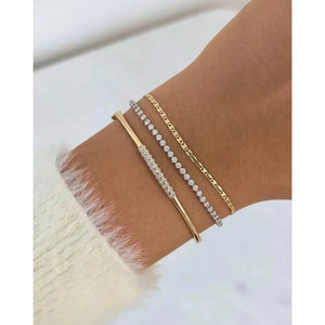 Elegant Diamond Bar Bangle - Timeless Luxury Accessory.
