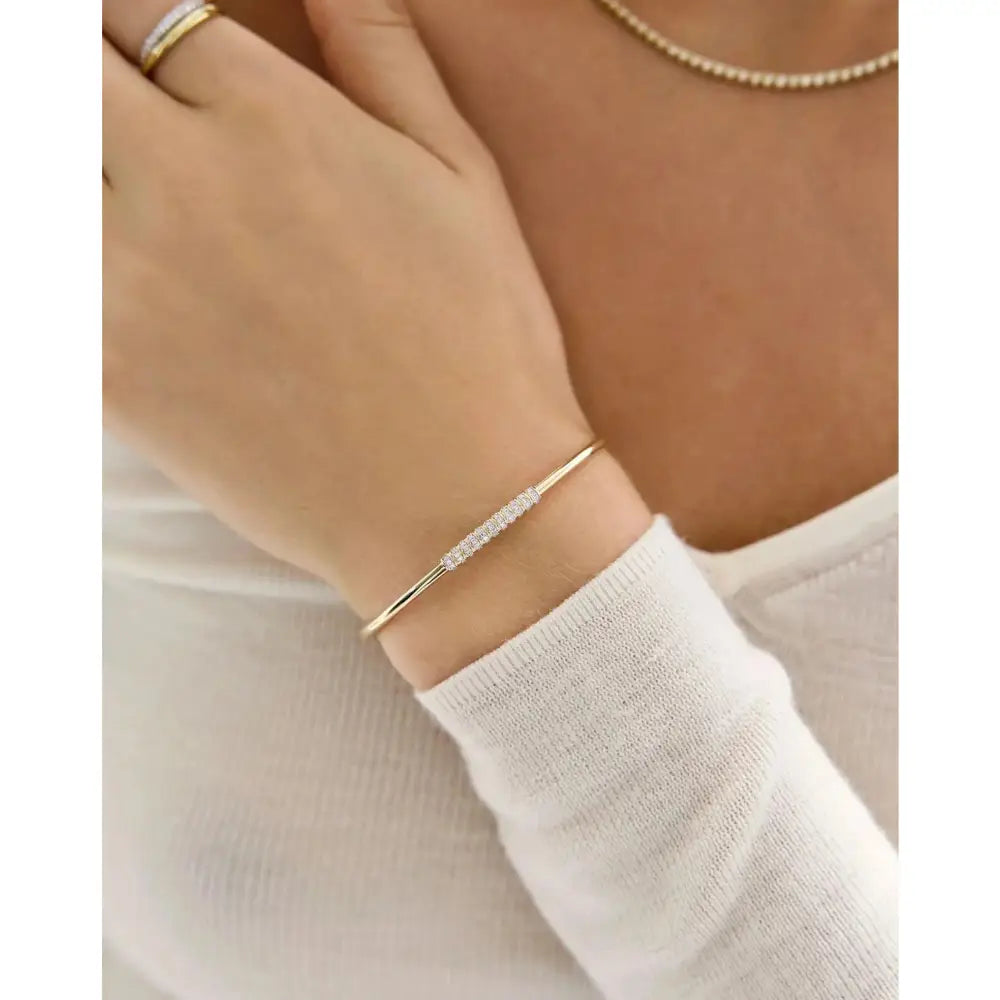 Elegant Diamond Bar Bangle - Timeless Luxury Accessory.