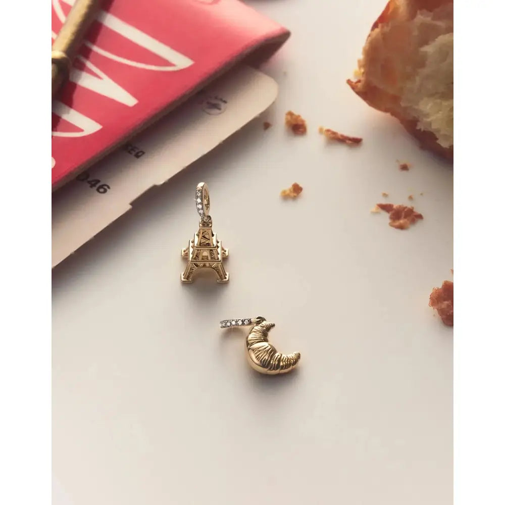 Elegant Eiffel Tower Charm - A Perfect Souvenir or Gift.