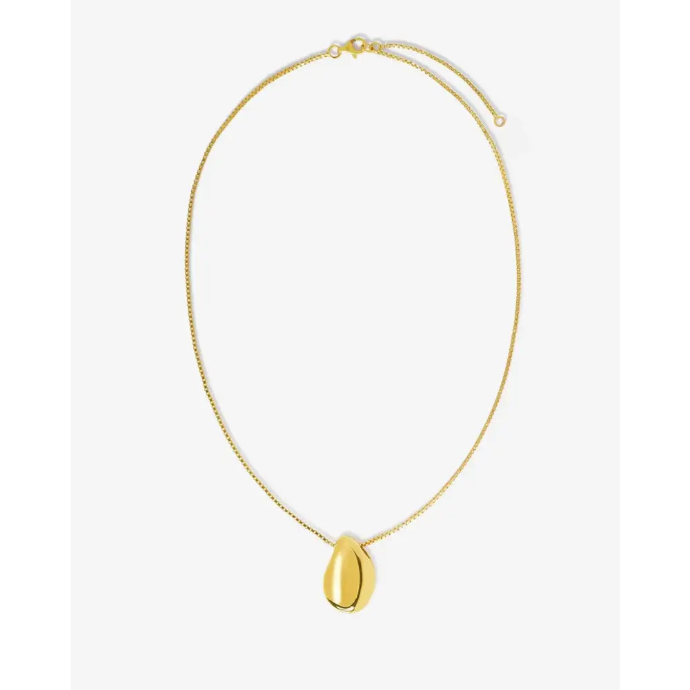 Elegant Forma Pendant Necklace - A Timeless Statement Piece.