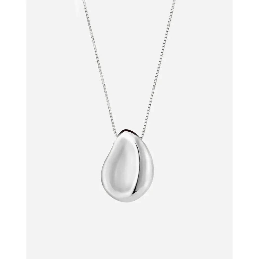 Elegant Forma Pendant Necklace - A Timeless Statement Piece.