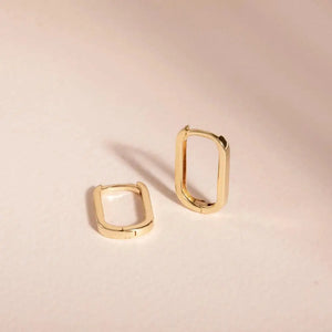 Elegant Solid Gold Paperclip Hoop Earrings in 10K, 14K & 18K – Modern Oval Design for Everyday Luxury & Special Occasions.