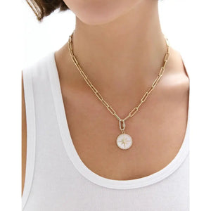 Elegant Split Chain Necklace - A Statement Accessory for Every Occasion.