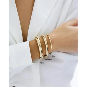 Elegant Stackable Gold Cloud Bangle - Elevate Your Style.