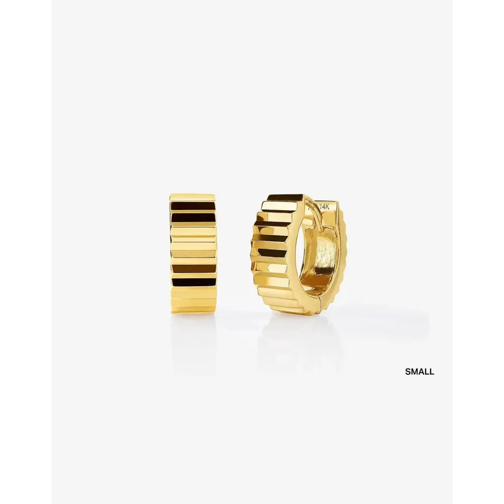 Elegant Wide Gold Fluted Hoop Earrings.