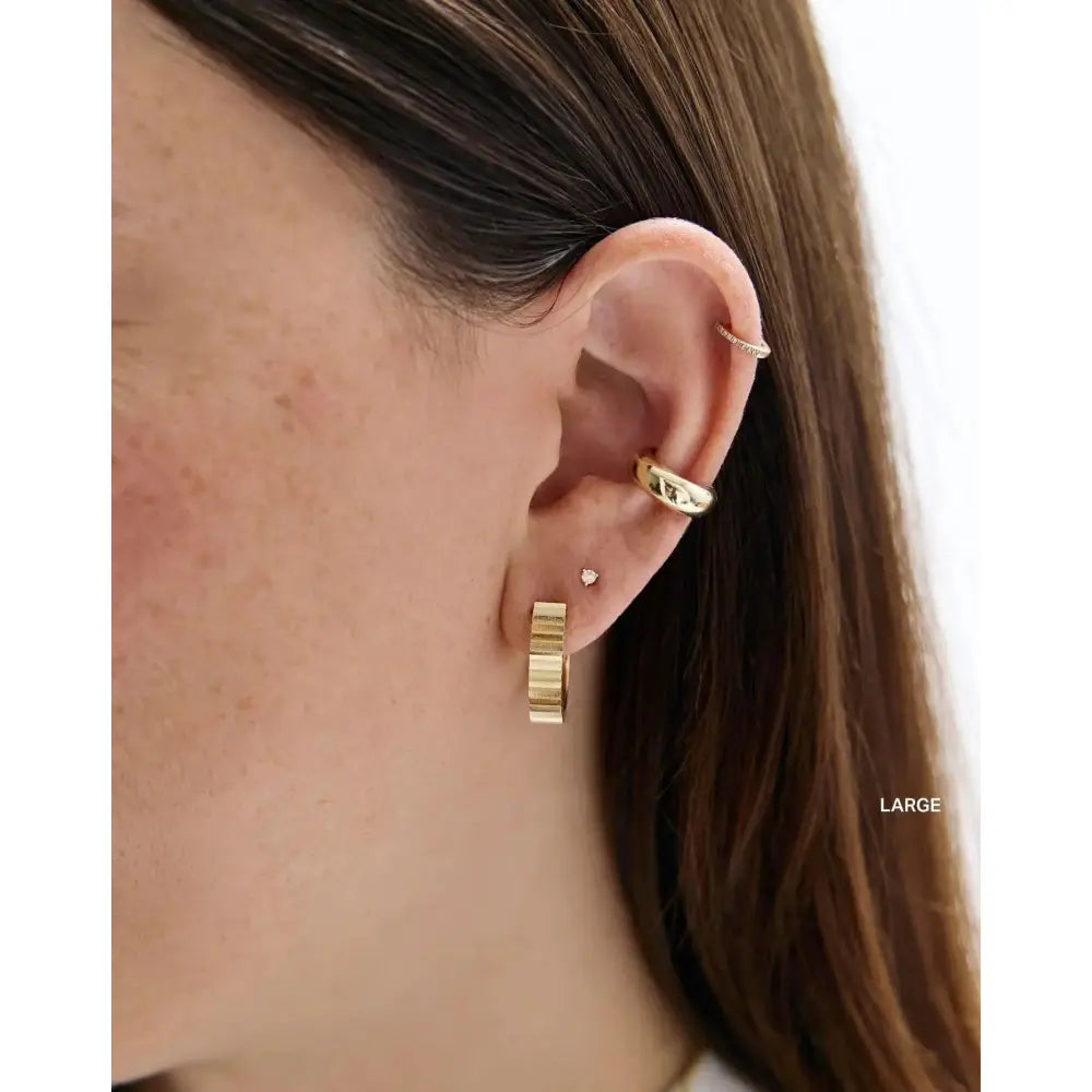 Elegant Wide Gold Fluted Hoop Earrings.