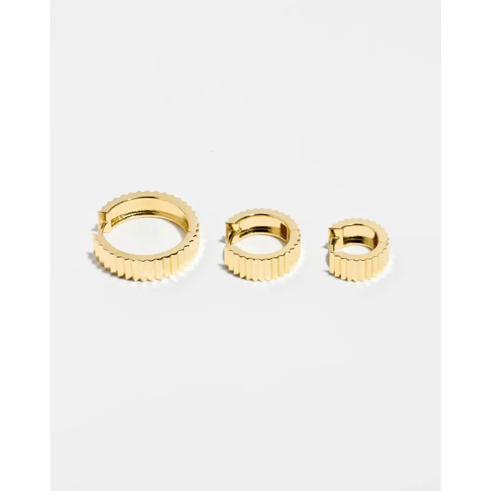 Elegant Wide Gold Fluted Hoop Earrings.