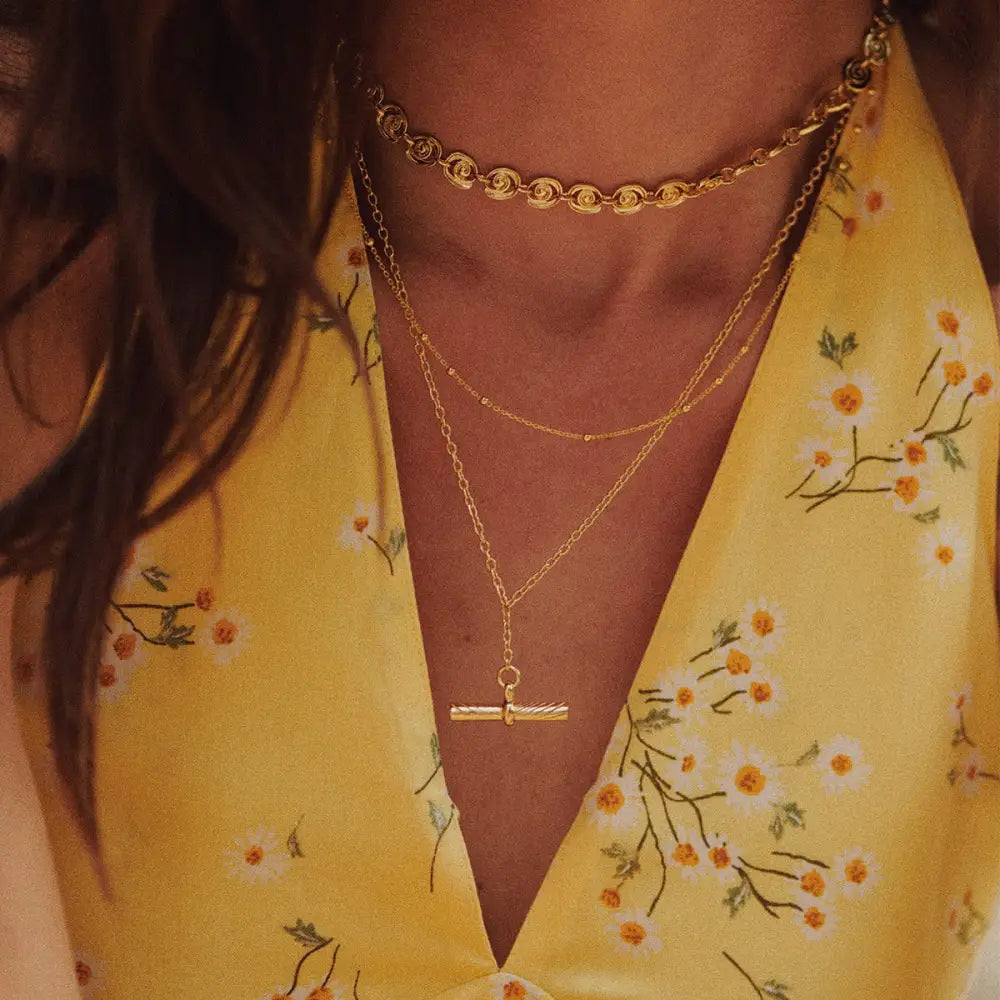 Estée Lalonde T Bar Necklace 18Ct Gold Plate