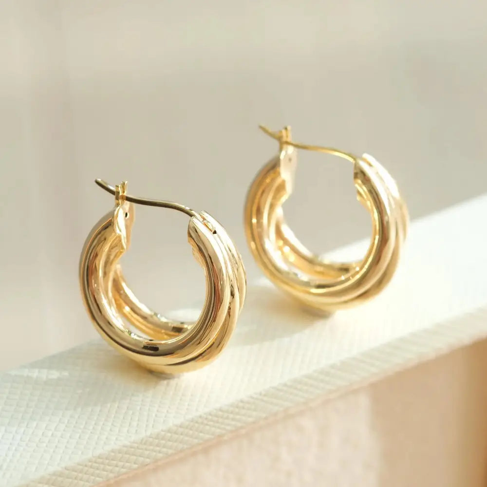 Exquisite 18K Solid Gold Trio Circle Hoop & Twist Square Huggie Earrings for Women.