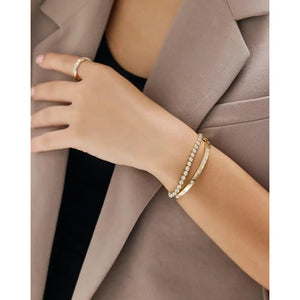 Exquisite Inlay Diamond Bangle – Dazzle with Elegance!.