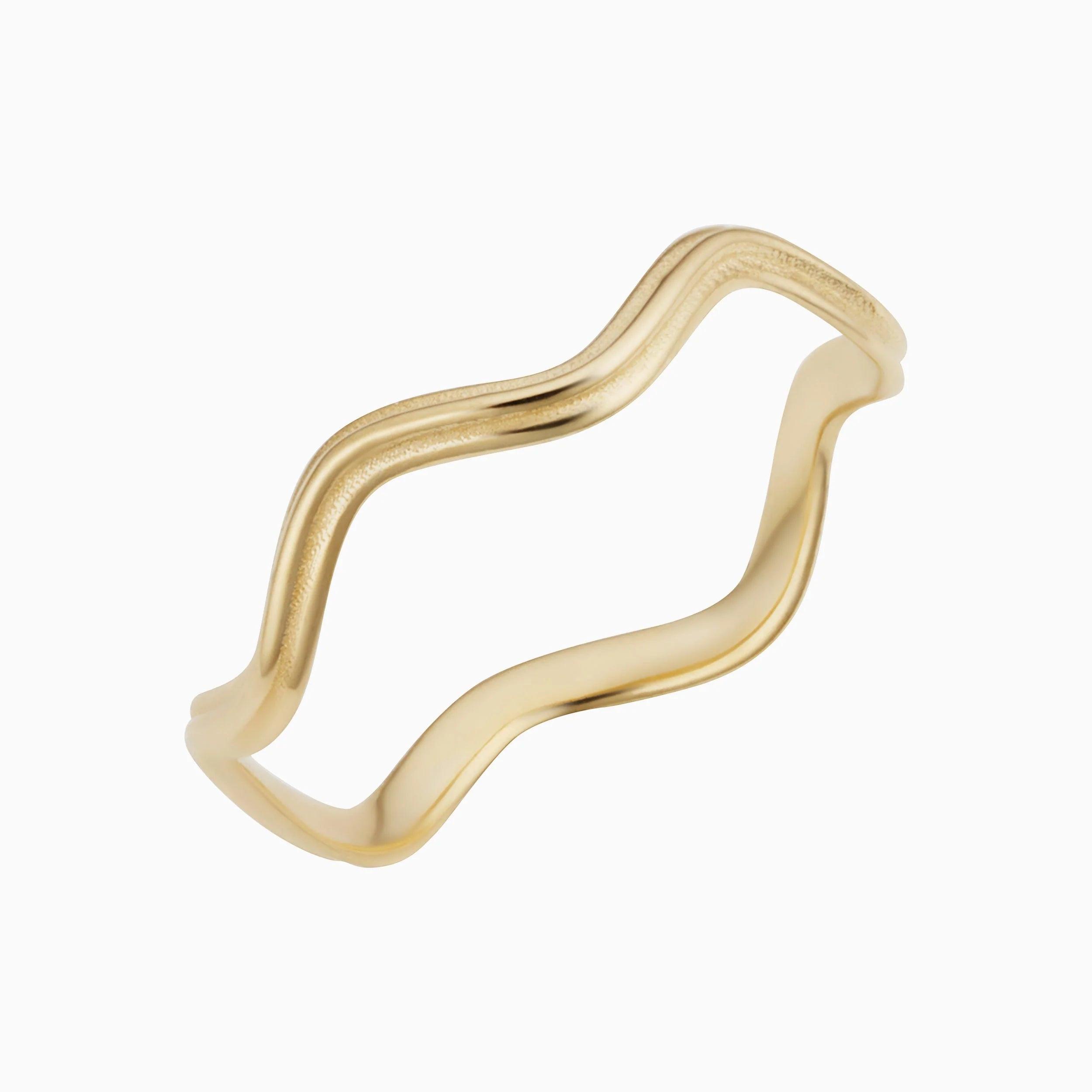 Stunning Curve Appeal Ring - Elevate Your Style.