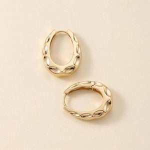 Chic 14K Solid Gold Textured Oval Hoop Earrings - Stylish Chunky Huggies for Women.