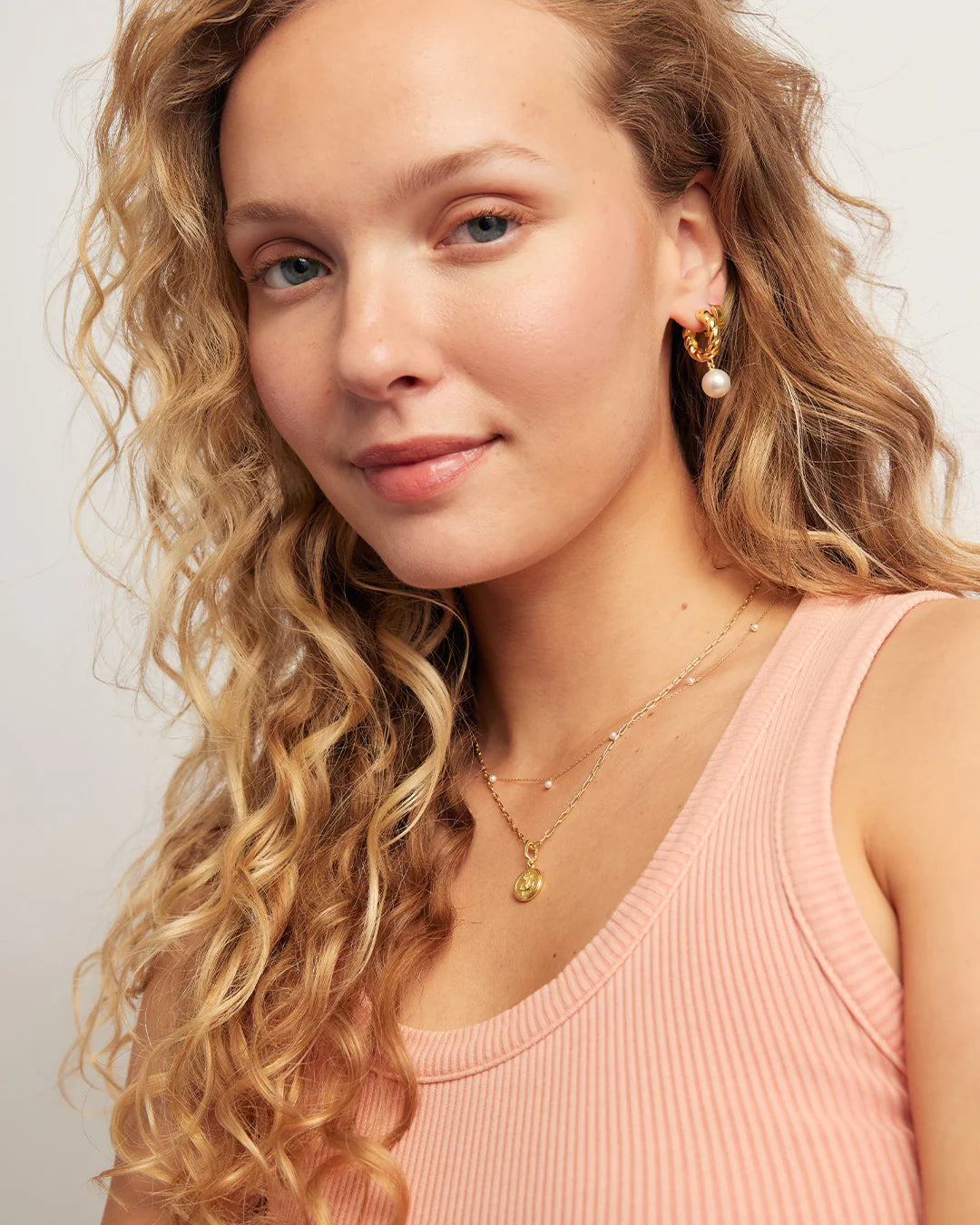 Pearl Crew Hoops