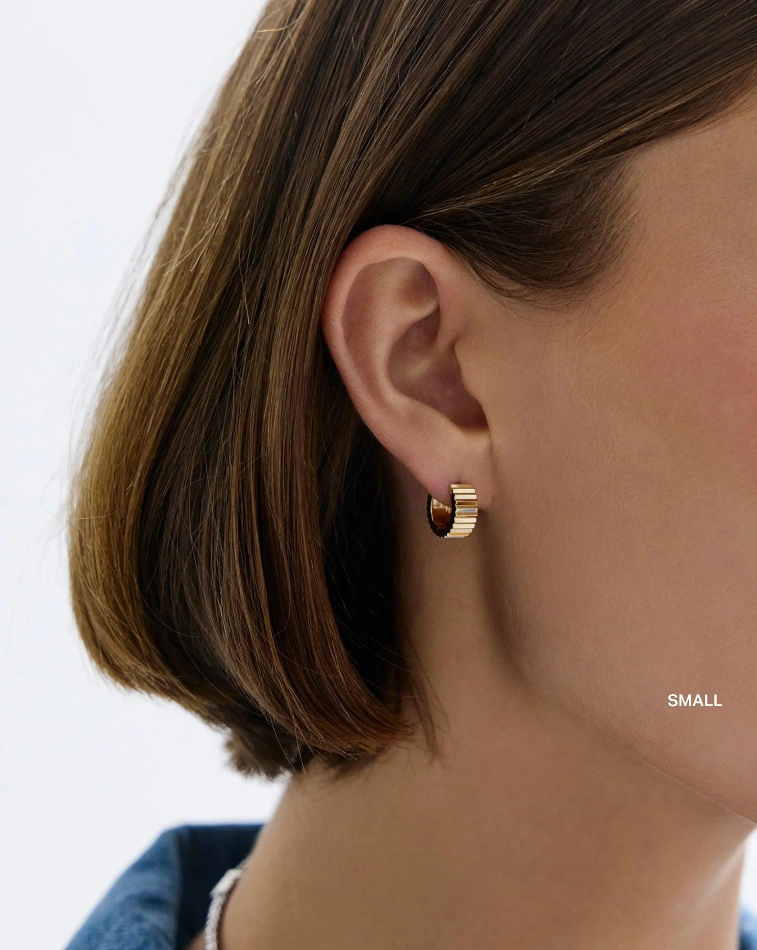 Elegant Wide Gold Fluted Hoop Earrings.