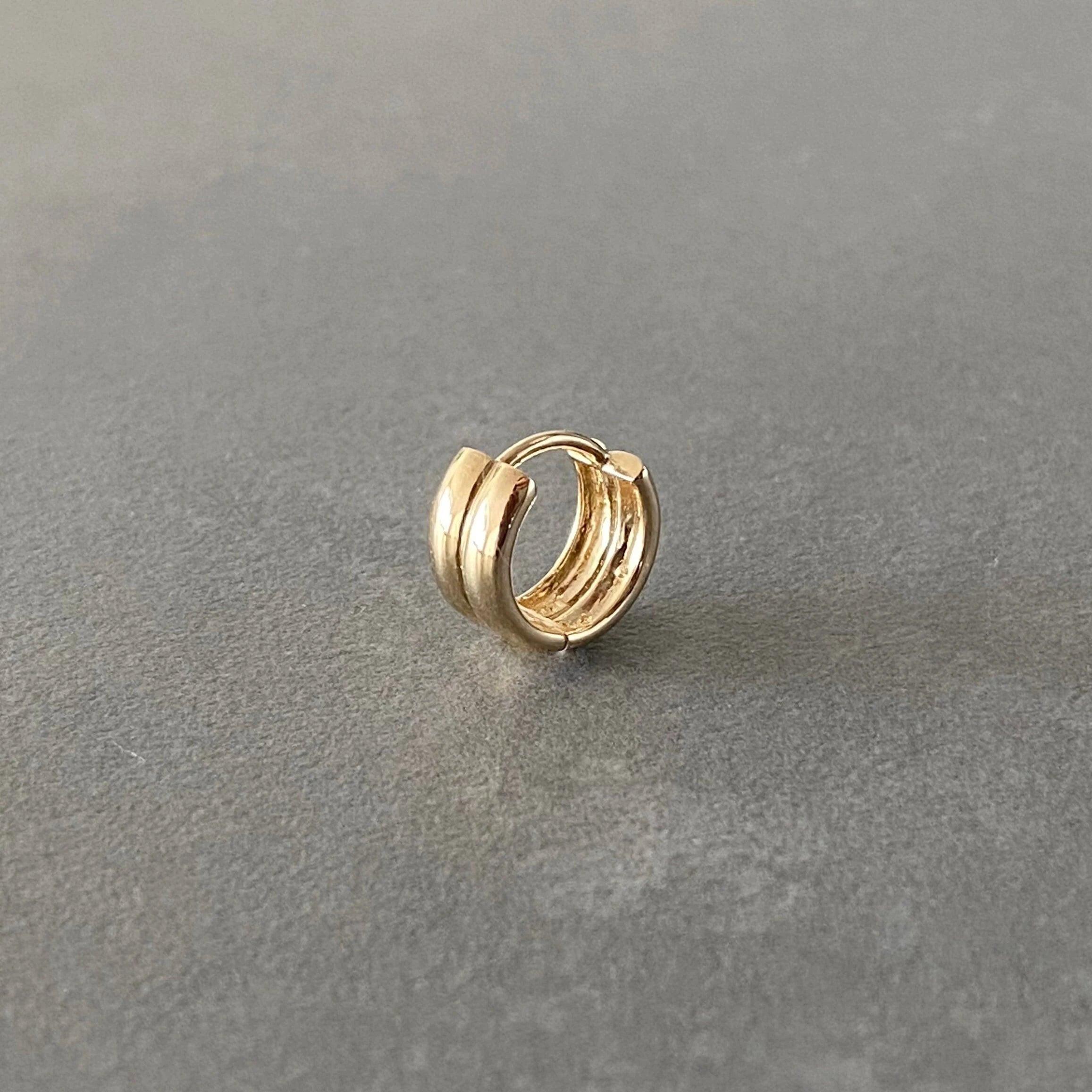 Stunning 14K Solid Gold Chunky Huggie Earrings - Fashionable 11mm Hinged Gold Hoops.
